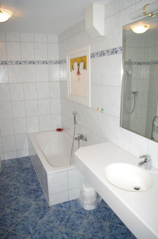 Pension Zur Alten Schmiede Цвізель Номер фото
