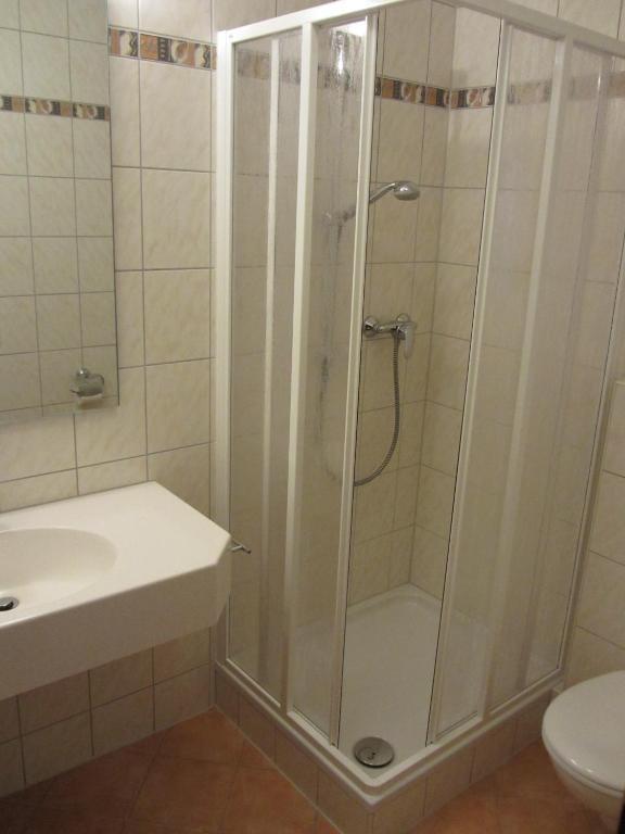 Pension Zur Alten Schmiede Цвізель Номер фото