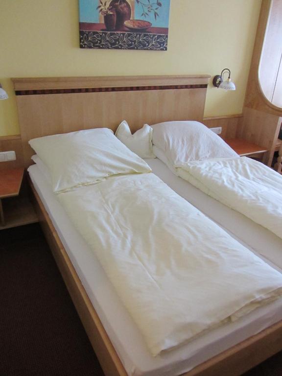 Pension Zur Alten Schmiede Цвізель Номер фото
