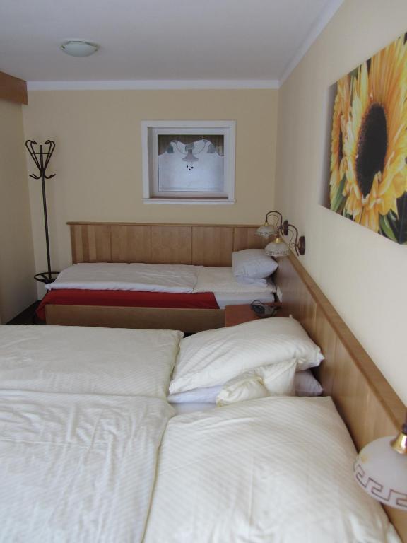 Pension Zur Alten Schmiede Цвізель Номер фото
